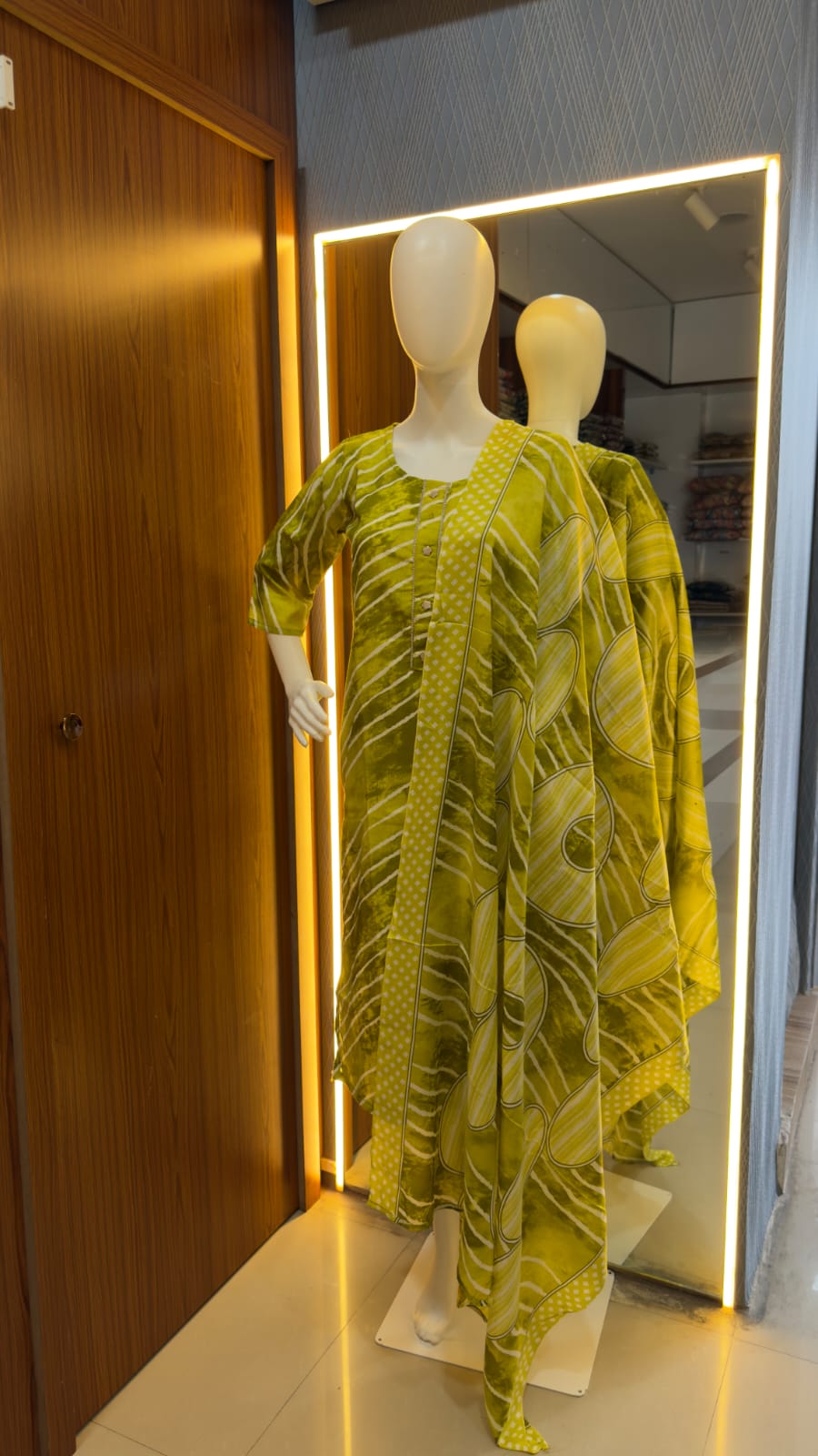 Three Piece Set